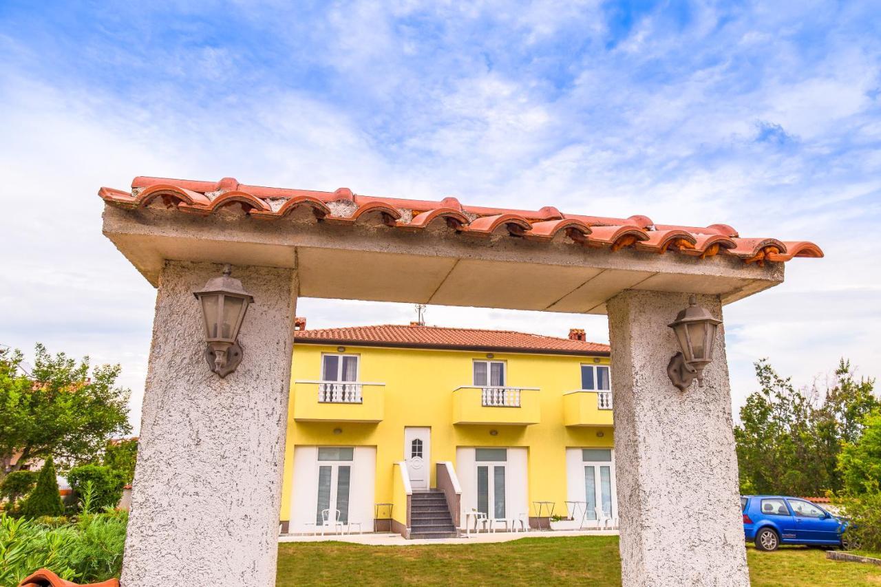 Guesthouse Palombaro Umag Exterior foto