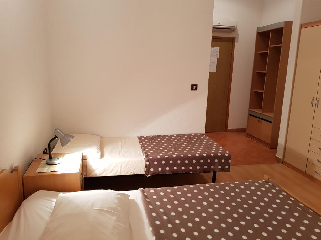 Guesthouse Palombaro Umag Exterior foto
